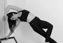지속 가능한 운동의 조건: 필라테스 ‘번아웃’을 방지하는 심리적 접근법 woman in black sports bra and black leggings doing yoga
