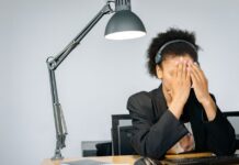 “바쁜 사무실에서도 건강 챙기기, 직장인을 위한 실전 건강관리법”